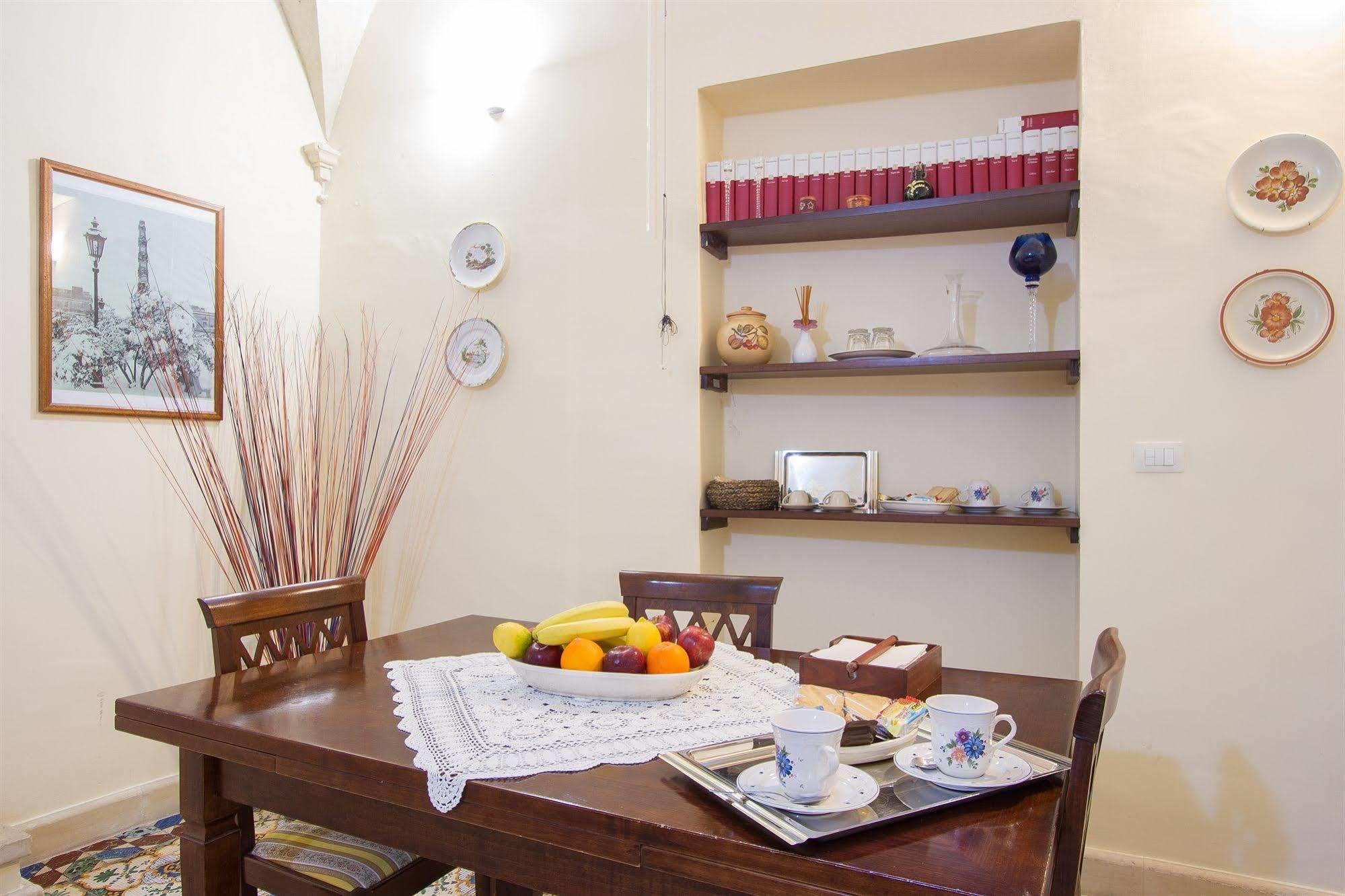 B&B Casa Li Santi Lecce Exterior photo